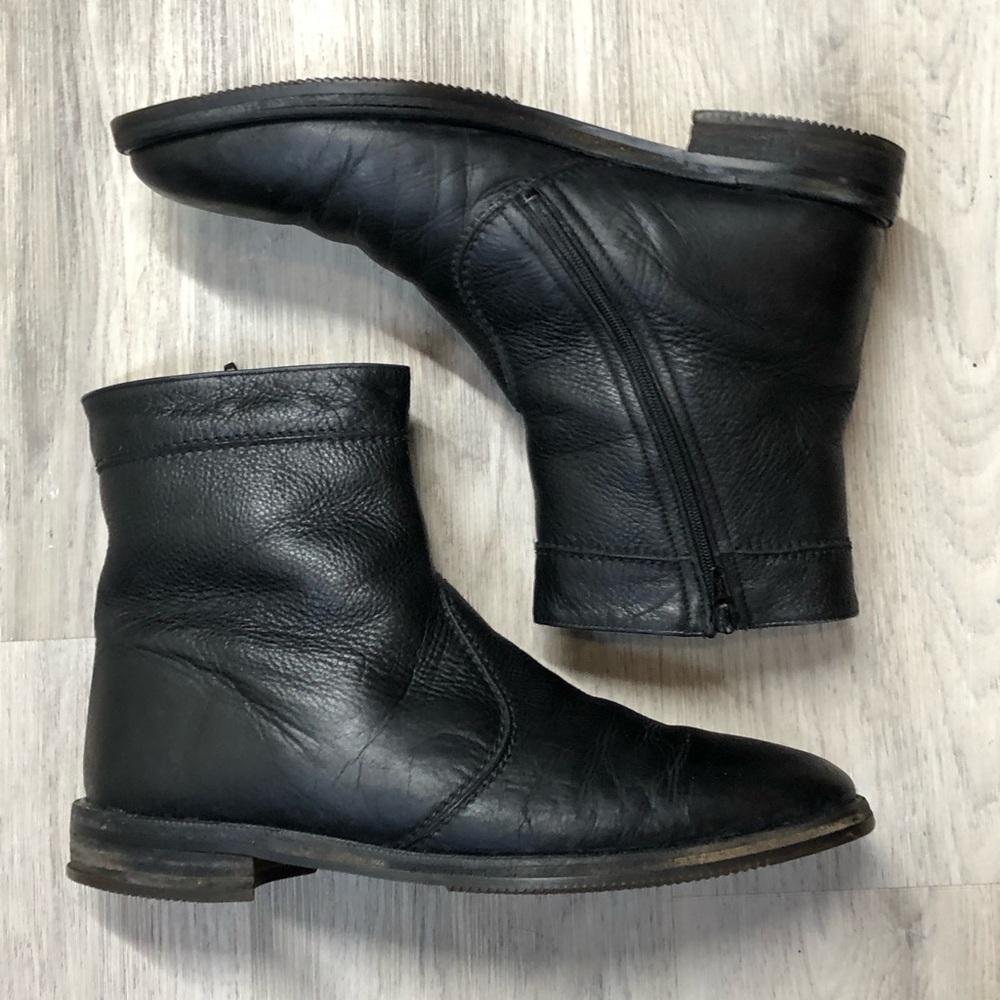 Bally Black Leather Shearling-Lined Men's Ankle Zip Boots Made in Switzerland